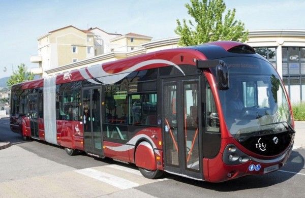 “Bakubus”a məxsus avtobuslar 3 piyadanı vurdu - biri öldü, ikisi xəsarət aldı