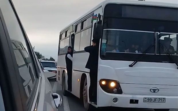 Bakıda avtobus özbaşınalığı - VİDEO