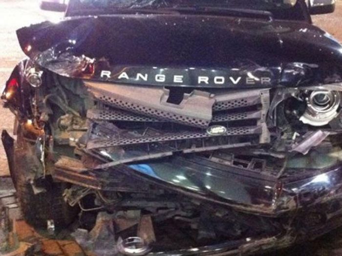 Bakıda "Range Rover" ağır qəza törətdİ - Ölən var