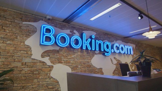 "Booking.com" yenidən Azərbaycanın işğal olunmuş ərazilərindən mehmanxana sifarişləri həyata keçirir
