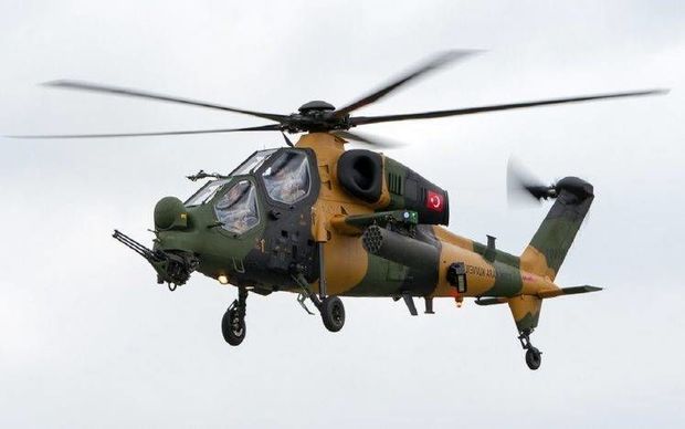 Yunanlar Türkiyə helikopterinə atəş açdı